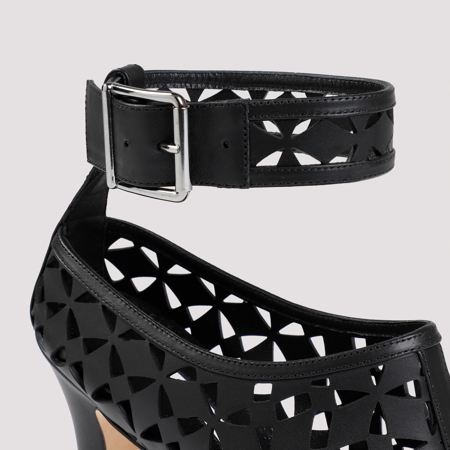 22313060001 (MANOLO BLAHNIK / サンダル ) | MANOLO BLAHNIK (マノロ ブラニク)(3)