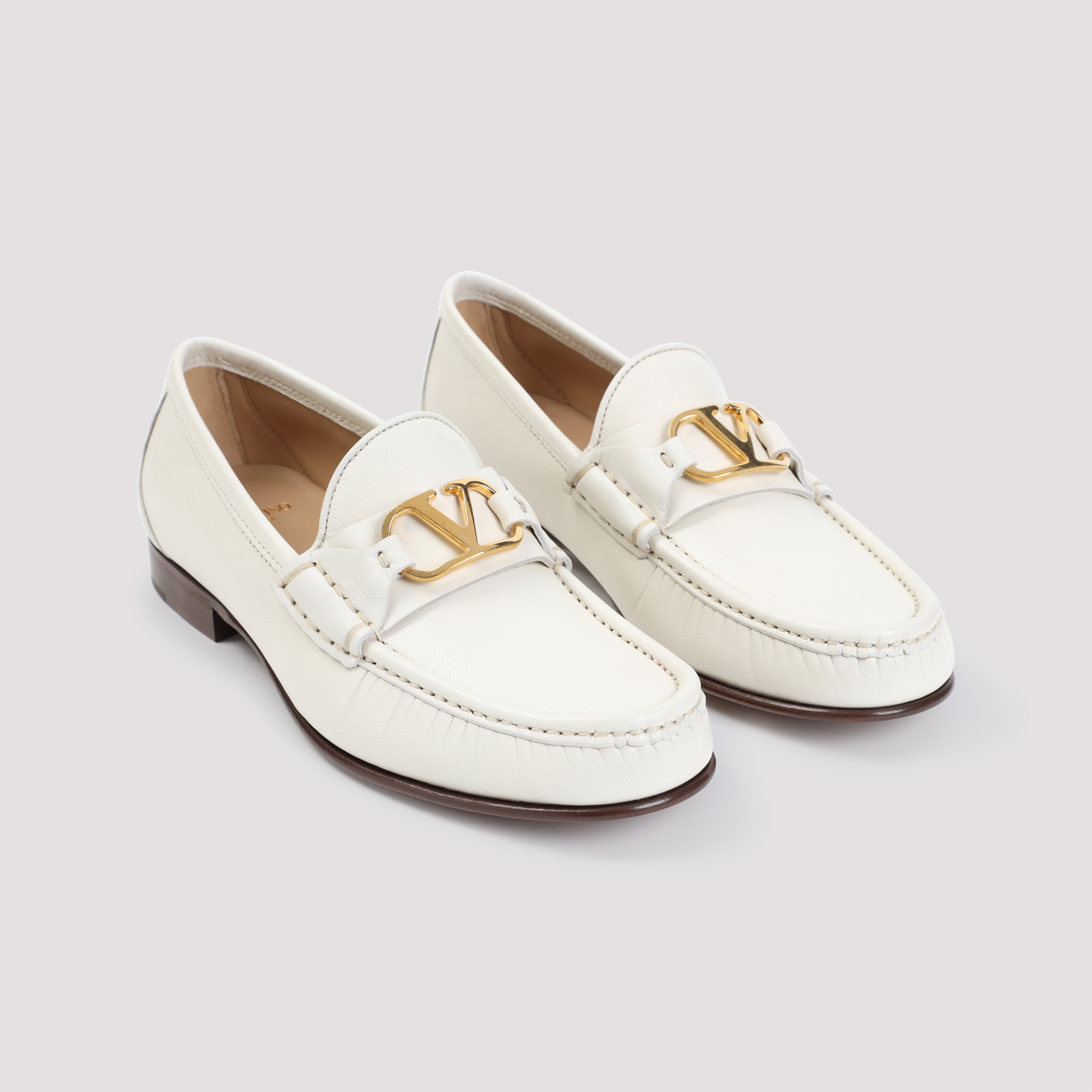 Ivory leather VLogo loafers 6W2S0LM0QCQ098 (Valentino Garavani / ローファー ) | Valentino Garavani (ヴァレンティノ)(3)