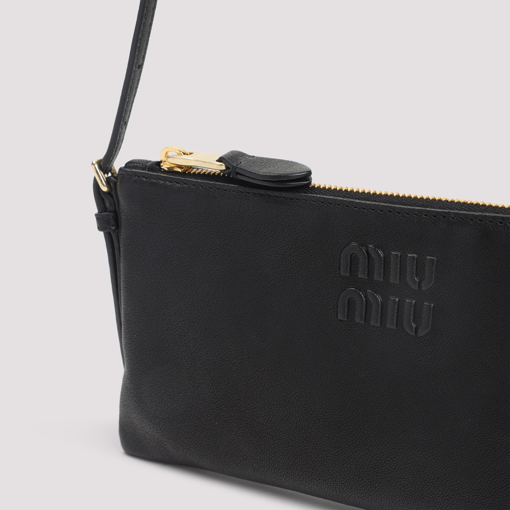 Black leather crossbody bag 5NI007AEFXF0002 (MIU MIU / ハンドバッグ・ショルダーバッグ ) | MIU MIU (ミュウミュウ)(3)
