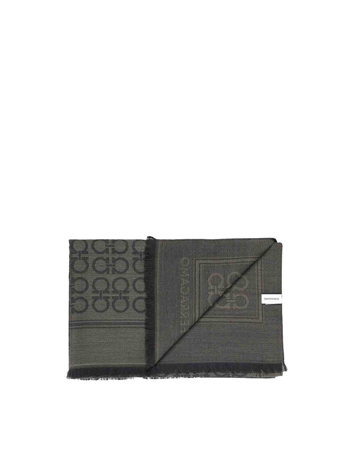 Gancini Square Stole 520144785250004 (FERRAGAMO / スカーフ・マフラー ) | FERRAGAMO (フェラガモ)(2)