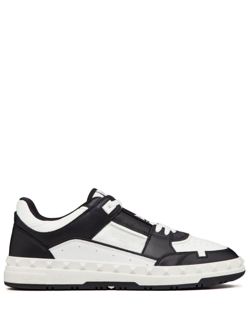 Valentino Garavani Sneakers Black YS0H43RDG0NI (Valentino Garavani / スニーカー ) | Valentino Garavani (ヴァレンティノ)