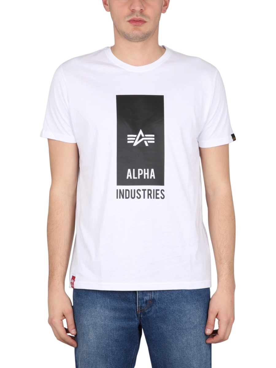 LOGO PRINT T-SHIRT 12654709 (ALPHA INDUSTRIES / Tシャツ・カットソー ) | ALPHA INDUSTRIES (アルファ インダストリーズ)