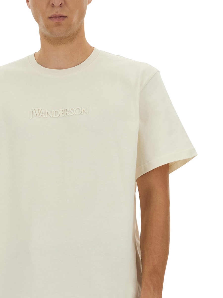 Tシャツ・カットソー J W ANDERSON FW25 (JT0258 PG1510002) T-SHIRT WITH EMBROIDERED LOGO (JW Anderson/Tシャツ