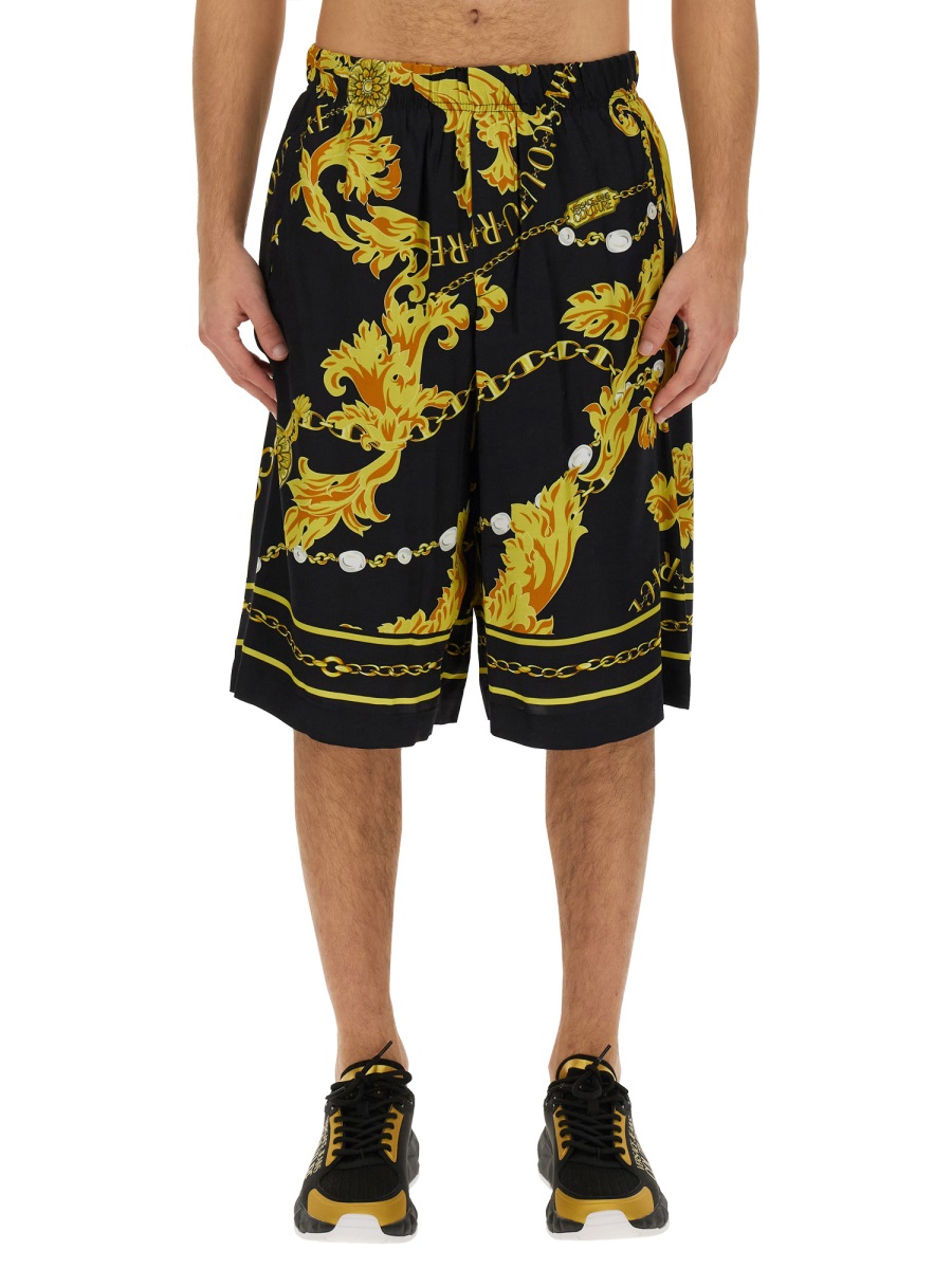 "CHAIN COUTURE" BERMUDA SHORTS 75GAD107NS318G89 (VERSACE JEANS COUTURE / ショートパンツ ) | VERSACE JEANS COUTURE (ヴェルサーチェ ジーンズ クチュール)