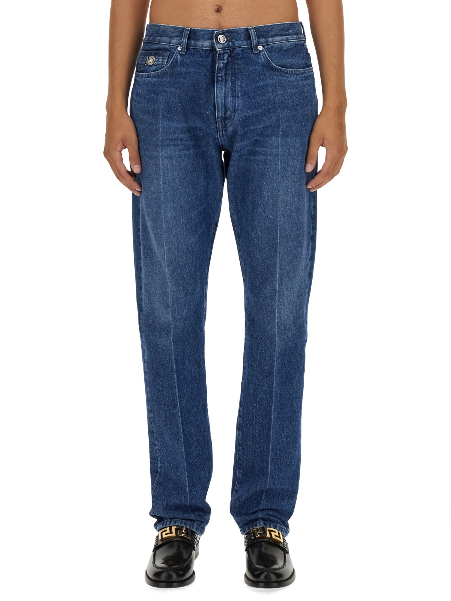 REGULAR FIT JEANS 10108161A079871D520 (VERSACE / ジーンズ ) | VERSACE (ヴェルサーチェ)