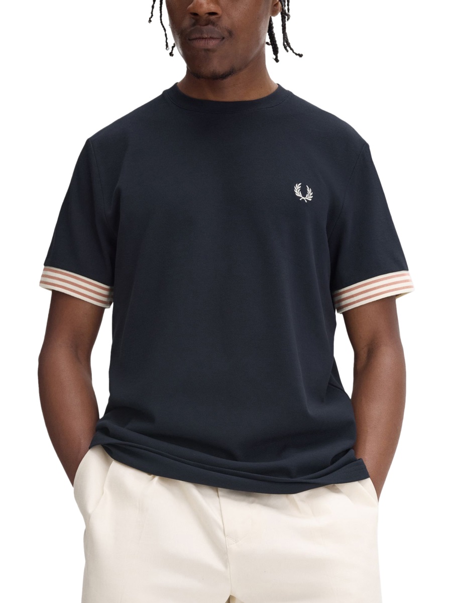 T-SHIRT WITH STRIPED MANIHE BORDER FPM770754608 (FRED PERRY / Tシャツ・カットソー ) | FRED PERRY (フレッドペリー)(1)