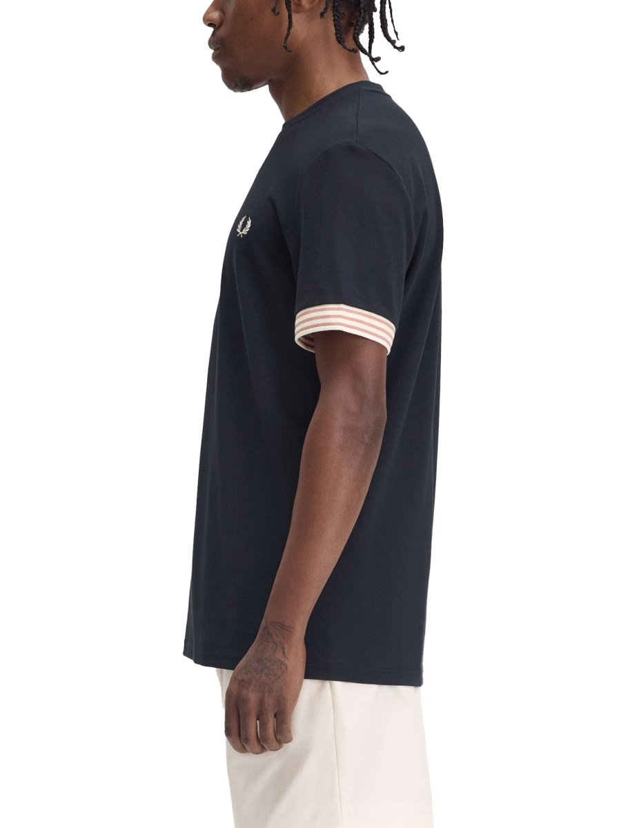 T-SHIRT WITH STRIPED MANIHE BORDER FPM770754608 (FRED PERRY / Tシャツ・カットソー ) | FRED PERRY (フレッドペリー)(3)