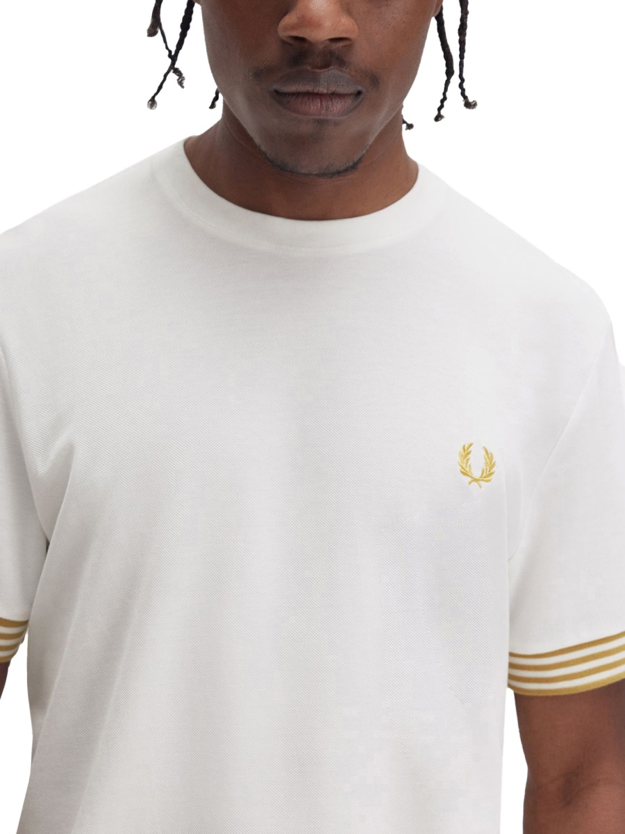T-SHIRT WITH STRIPED MANIHE BORDER FPM770754129 (FRED PERRY / Tシャツ・カットソー ) | FRED PERRY (フレッドペリー)(2)