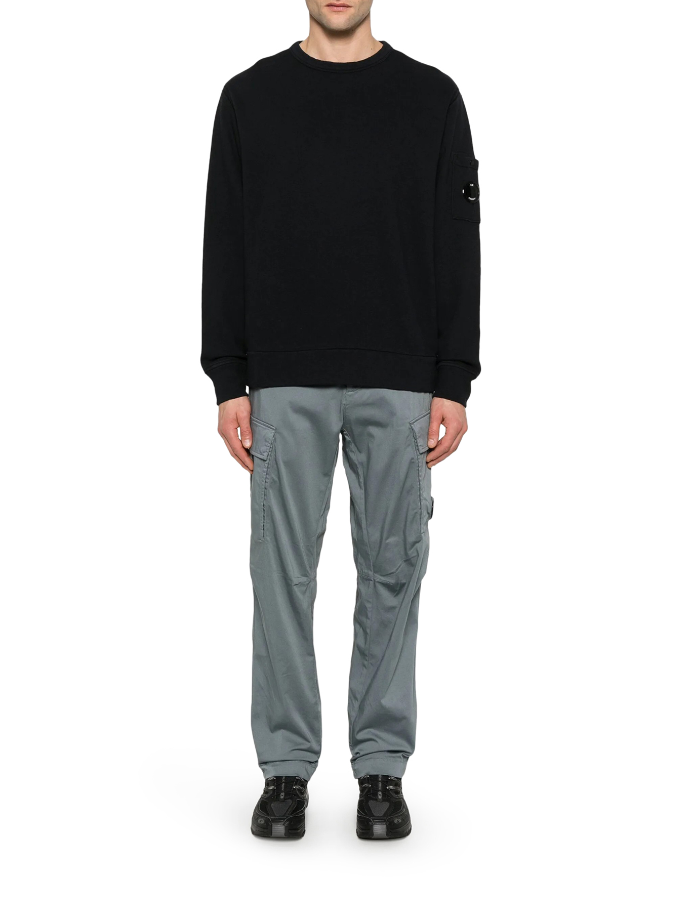 CREWNECK SWEATSHIRT WITH DETAIL ON THE SLEEVE 18CMSS266A110337O888 (C.P. Company / スウェット・フーディー ) | C.P. Company (シーピーカンパニー)(1)