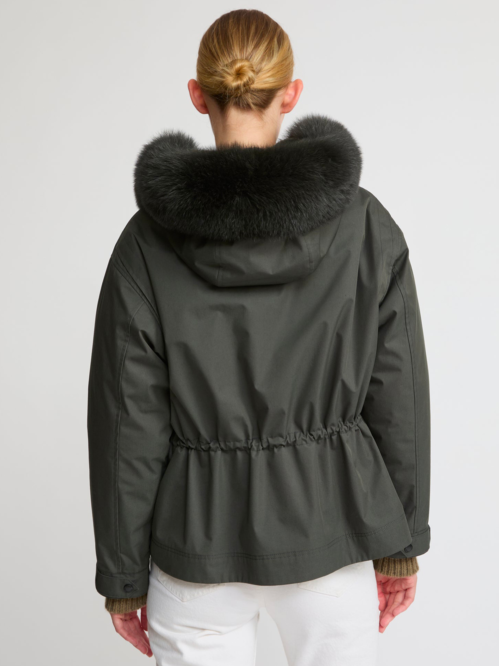 YS ARMY COLLECTION: SHORT PARKA IN COTTON BLEND WITH DETACHABLE RABBIT FUR LINING AND REMOVABLE FOX FUR TRIM 26WFV00865F52XA2185 (YVES SALOMON / カジュアルジャケット ) | YVES SALOMON (イヴ サロモン)(4)