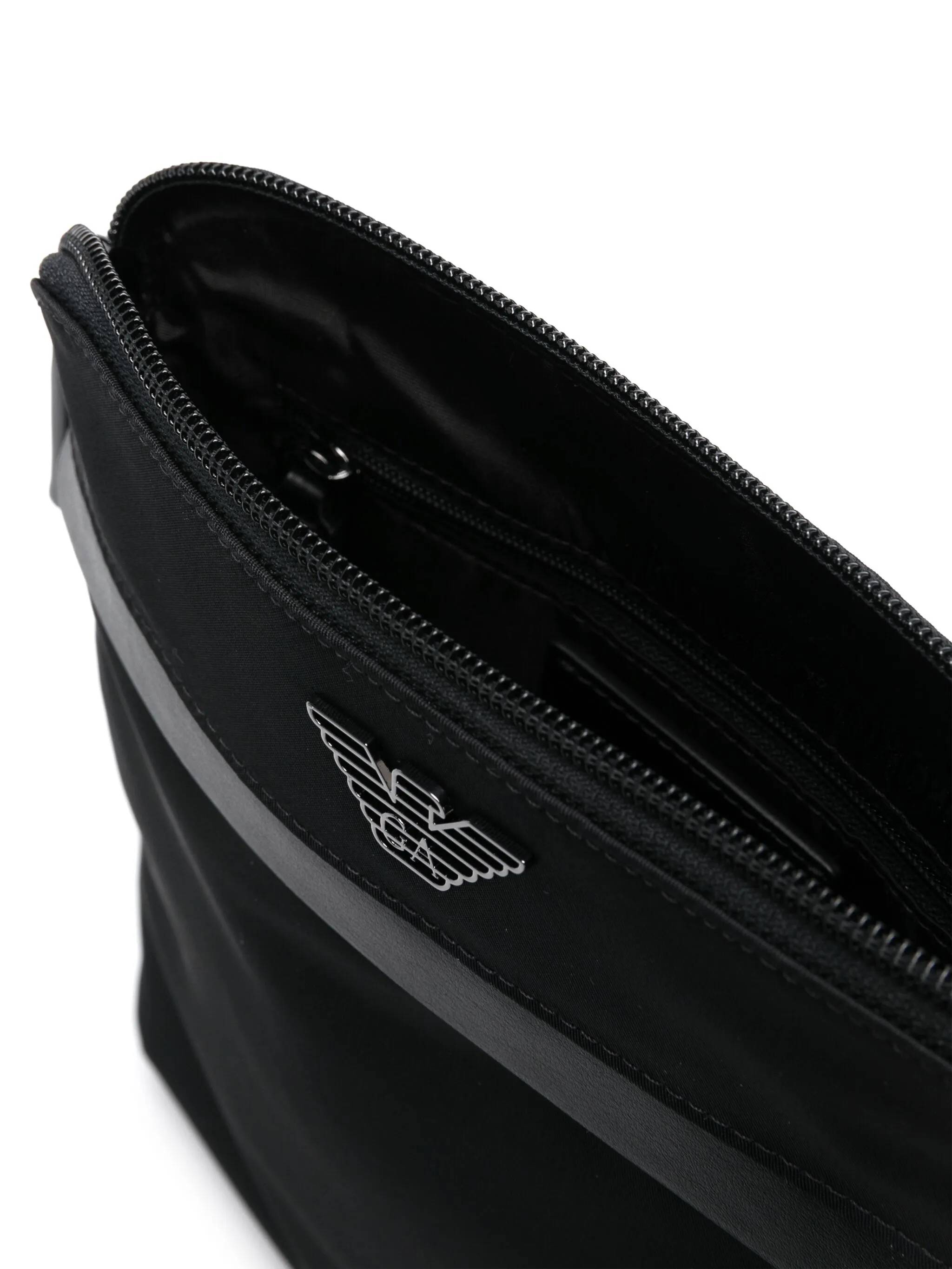 Emporio Armani Bags.. Black EM001807AF13454UC001 (EMPORIO ARMANI / ハンドバッグ・ショルダーバッグ ) | EMPORIO ARMANI (エンポリオ アルマーニ)(3)