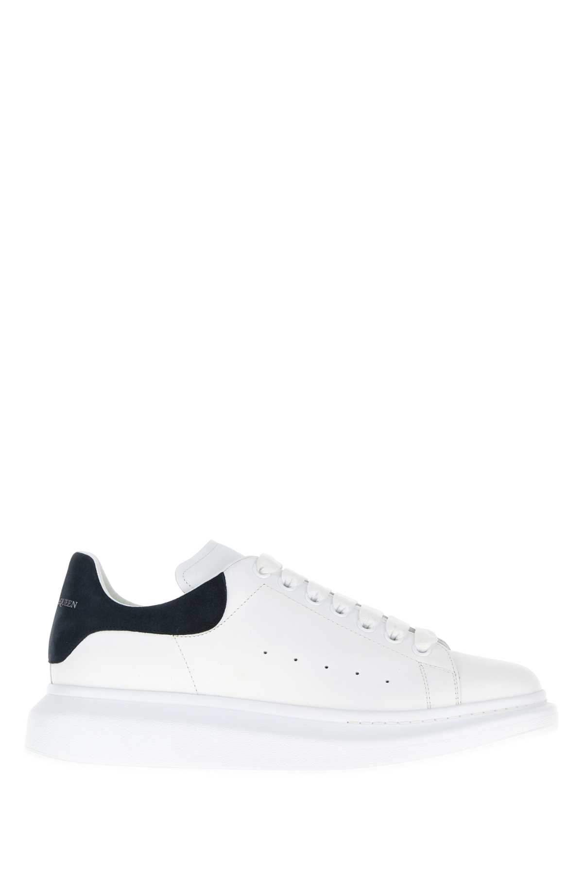 White leather sneakers with dark blue suede heel 553680WIAI39054 (Alexander McQUEEN / スニーカー ) | Alexander McQUEEN (アレキサンダー・マックイーン)