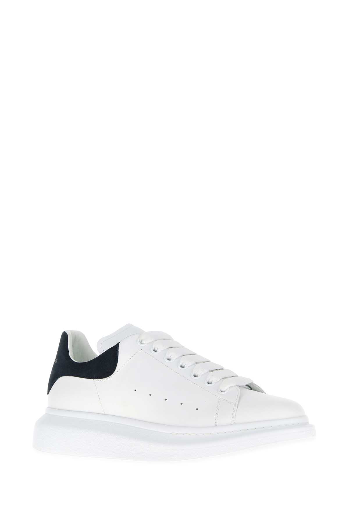 White leather sneakers with dark blue suede heel 553680WIAI39054 (Alexander McQUEEN / スニーカー ) | Alexander McQUEEN (アレキサンダー・マックイーン)(1)