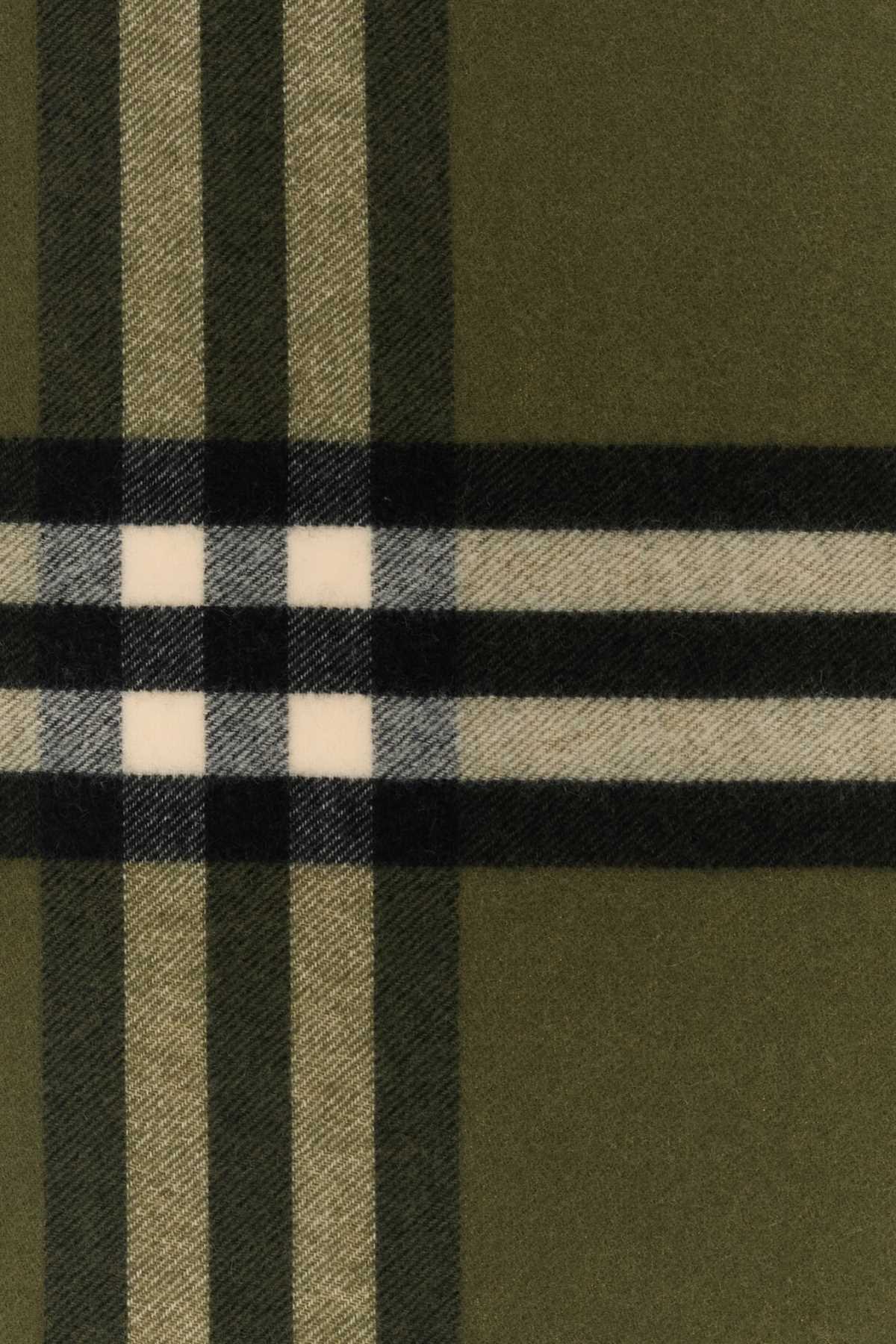 Embroidered cashmere scarf 8115316A4469 (Burberry / スカーフ・マフラー ) | Burberry (バーバリー)(2)