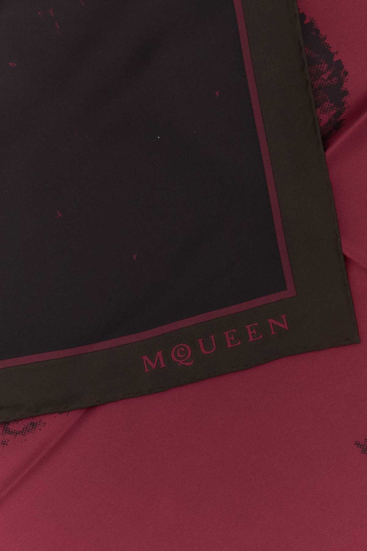 Printed twill foulard 8164333001Q6168 (Alexander McQUEEN / スカーフ・マフラー ) | Alexander McQUEEN (アレキサンダー・マックイーン)(1)