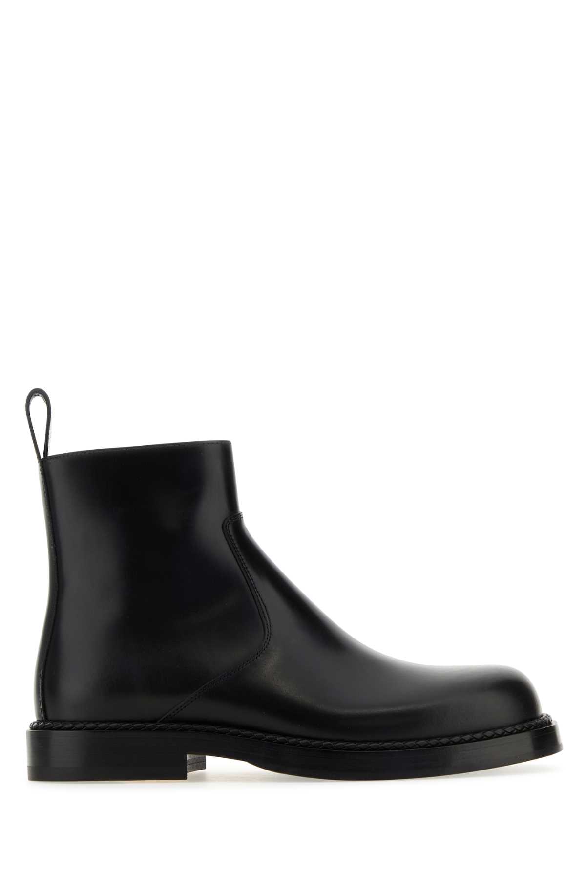 Black leather Strut ankle boots 754569V2WX01000 (Bottega Veneta / ブーツ ) | Bottega Veneta (ボッテガ・ヴェネタ)