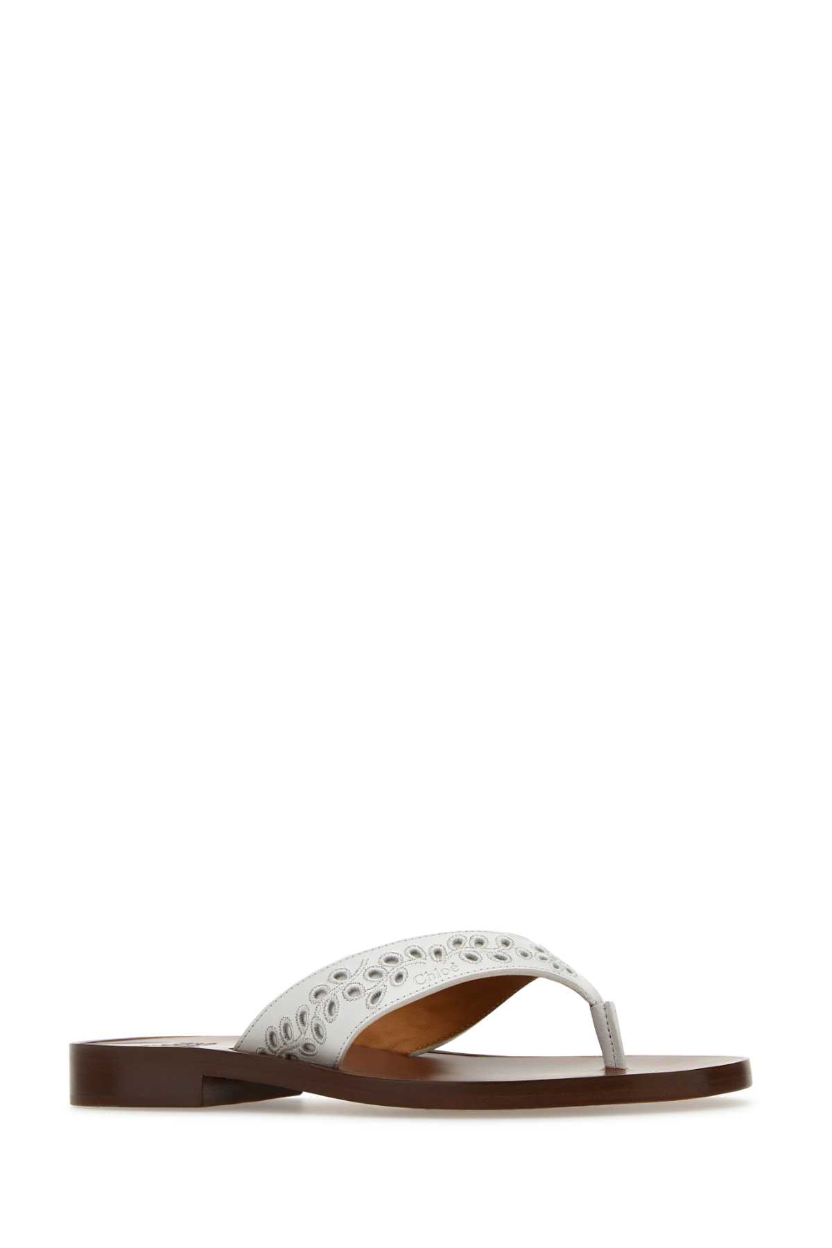 White leather Paz Chloé x Eres thong slippers CHC23U848DW107 (Chloé / サンダル ) | Chloé (クロエ)(1)