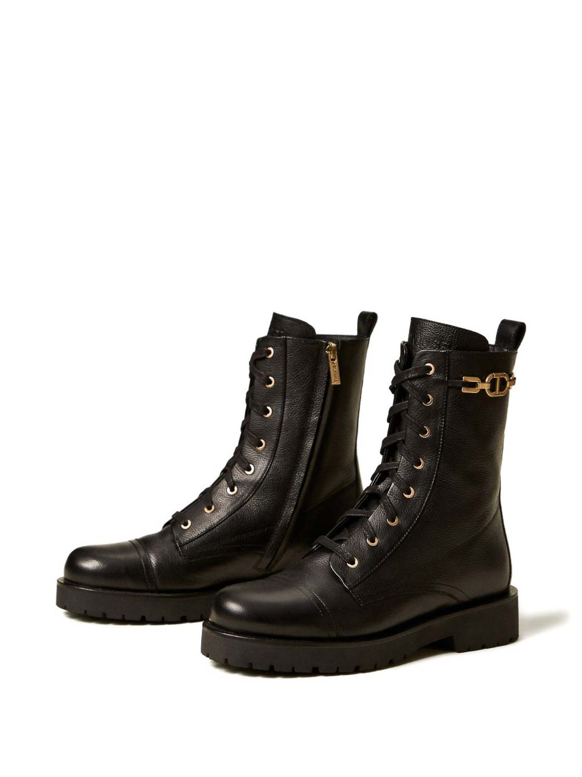 Leather Combat Boots With Chain And Oval T 252TCP15000006 (TWINSET / ブーツ ) | TWINSET (ツインセット)(1)
