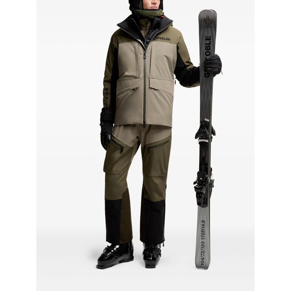 Outerwear Moncler Grenoble M72001A00006P82 (Moncler Grenoble / カジュアルジャケット ) | Moncler Grenoble (モンクレール グルノーブル)(2)
