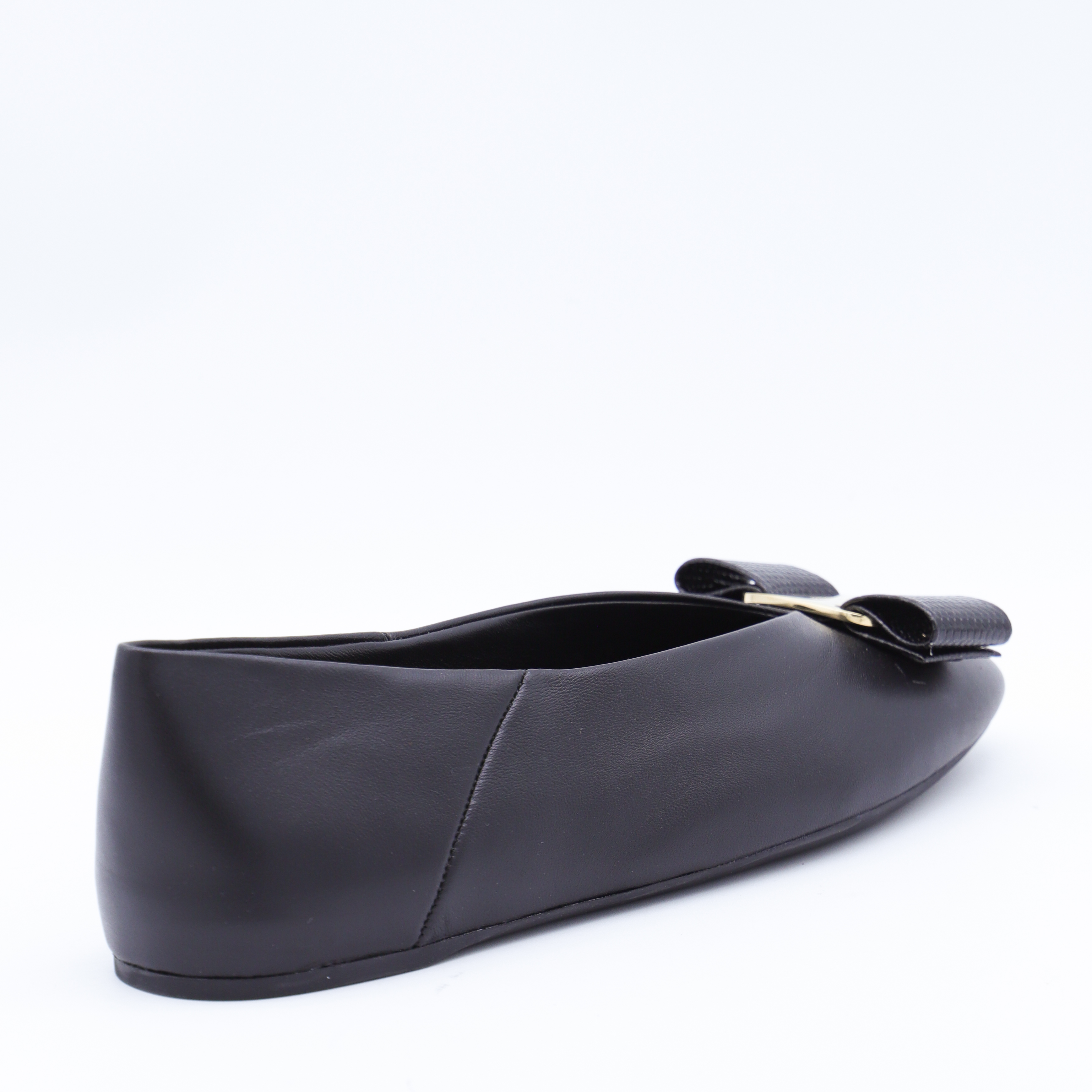 Ferragamo Flat shoes Black 78288301K221001 (FERRAGAMO / フラットシューズ ) | FERRAGAMO (フェラガモ)(1)