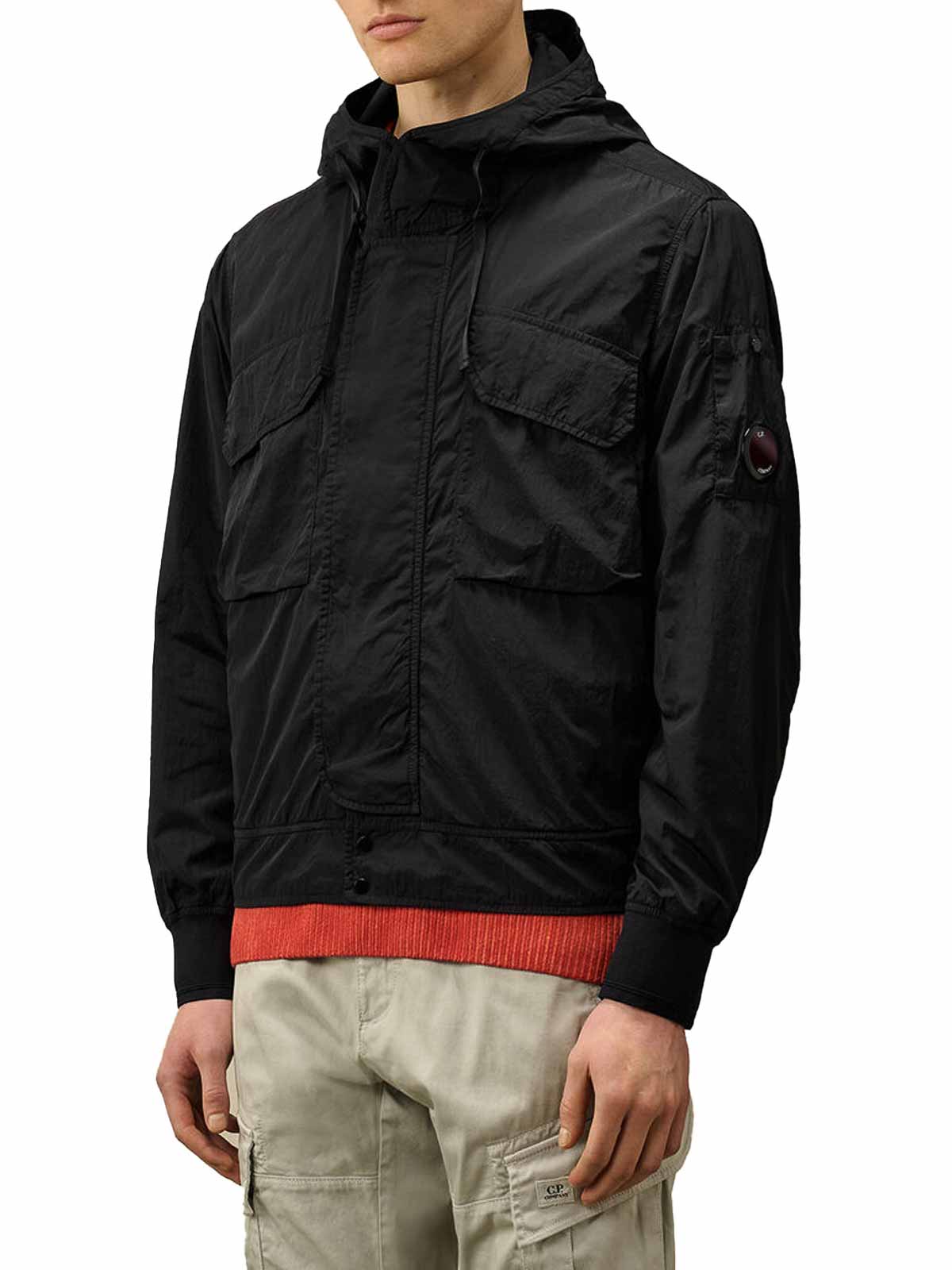 Chrome-r nylon jacket with logo detail 18CMOW011A005904G999 (C.P. Company / カジュアルジャケット ) | C.P. Company (シーピーカンパニー)(1)