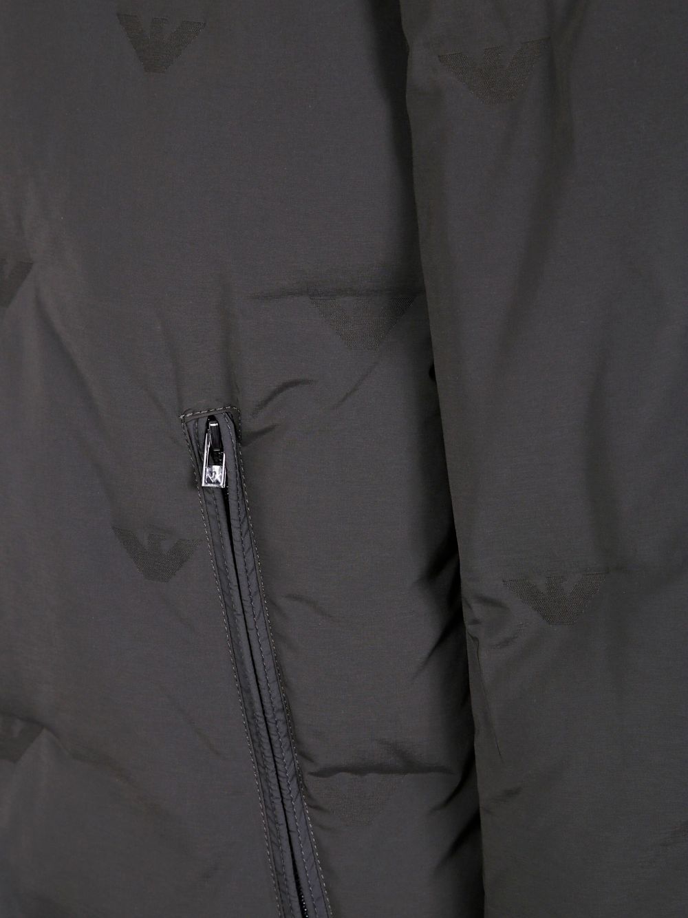 Emporio Armani Coats Green EM003045AF18232U8120 (EMPORIO ARMANI / ダウンジャケット・コート ) | EMPORIO ARMANI (エンポリオ アルマーニ)(1)