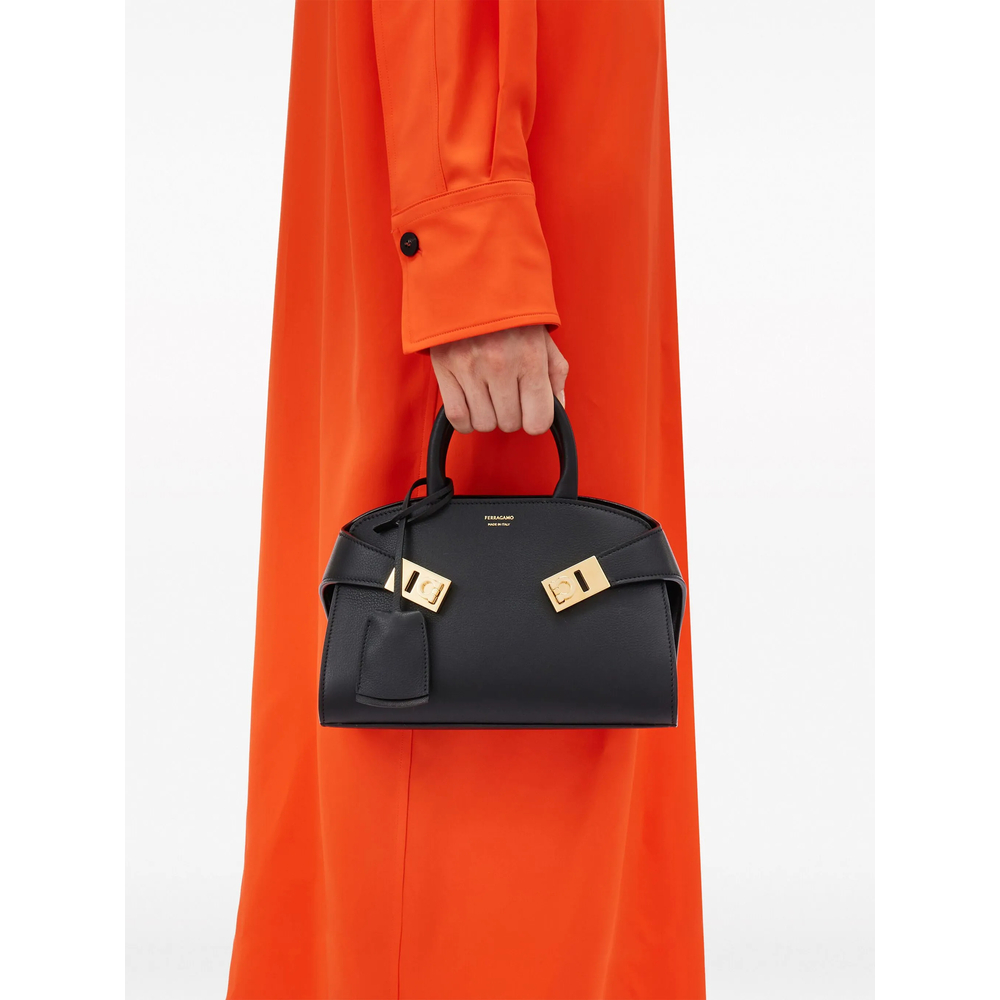 Bag Ferragamo 2159750768853NERO (FERRAGAMO / ハンドバッグ・ショルダーバッグ ) | FERRAGAMO (フェラガモ)(3)