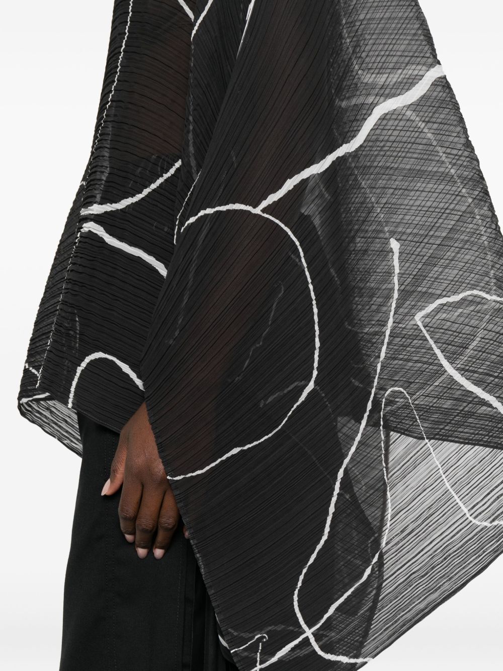 Pleats Please Scarfs Black PP59AD17115 (PLEATS PLEASE ISSEY MIYAKE / カジュアルジャケット ) | PLEATS PLEASE ISSEY MIYAKE (プリーツ プリーズ イッセイ ミヤケ)(1)