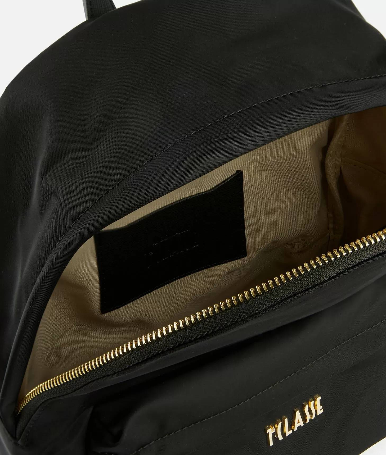 Alviero Martini Bags.. Black GZ6997620001 (ALVIERO MARTINI 1a CLASSE / バックパック ) | ALVIERO MARTINI 1a CLASSE (アルヴィエロ マルティーニ プリマ クラッセ)(1)