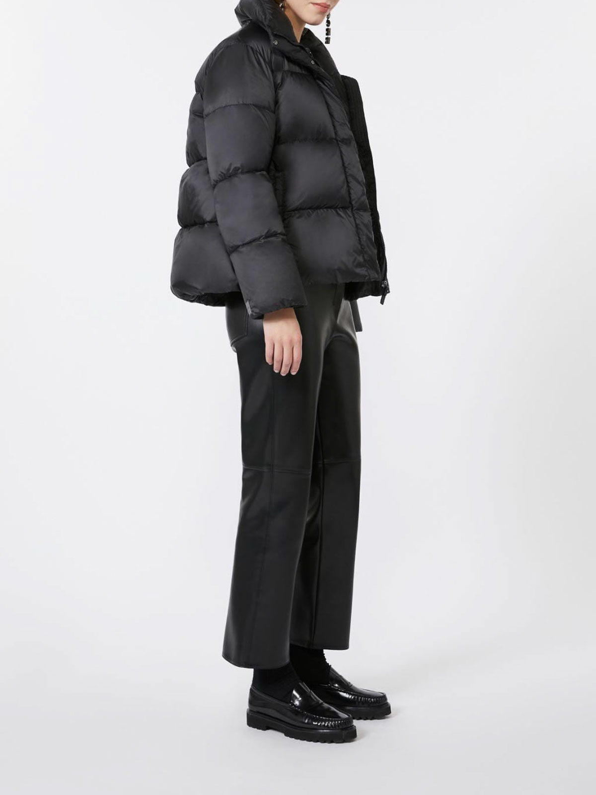 Black sixth jacket 2529486065600009 (Max Mara The CUBE / ダウンジャケット・コート ) | Max Mara The CUBE (マックスマーラ ザ・キューブ)(1)