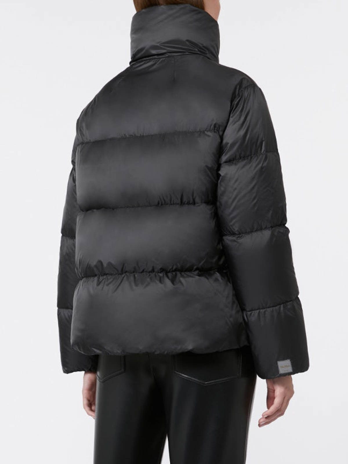 Black sixth jacket 2529486065600009 (Max Mara The CUBE / ダウンジャケット・コート ) | Max Mara The CUBE (マックスマーラ ザ・キューブ)(3)