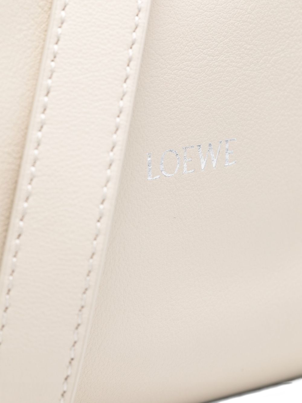 Loewe Bags.. Cream A411FC1XBF3006 (LOEWE / ハンドバッグ・ショルダーバッグ ) | LOEWE (ロエベ)(2)