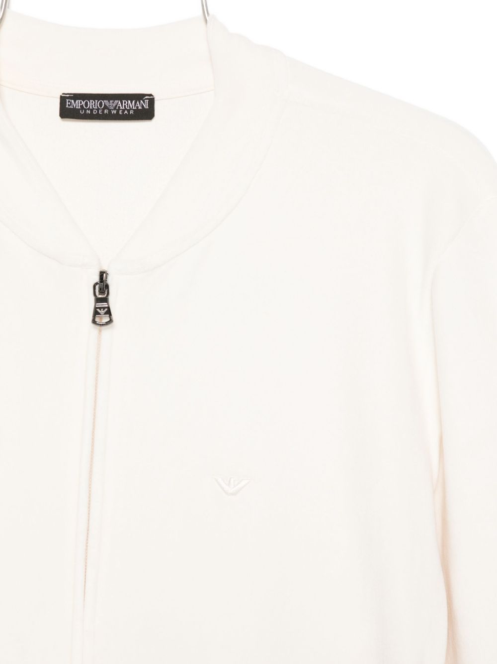 Emporio Armani Sweaters Ivory EW001968AF15366U1054 (EMPORIO ARMANI / スウェット・フーディー ) | EMPORIO ARMANI (エンポリオ アルマーニ)(1)