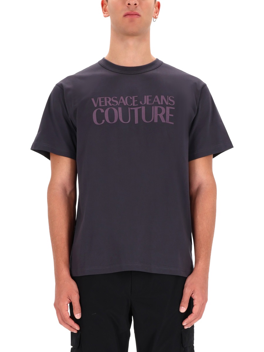 REGULAR FIT T-SHIRT 79GAHE05CJ00E831 (VERSACE JEANS COUTURE / Tシャツ・カットソー ) | VERSACE JEANS COUTURE (ヴェルサーチェ ジーンズ クチュール)