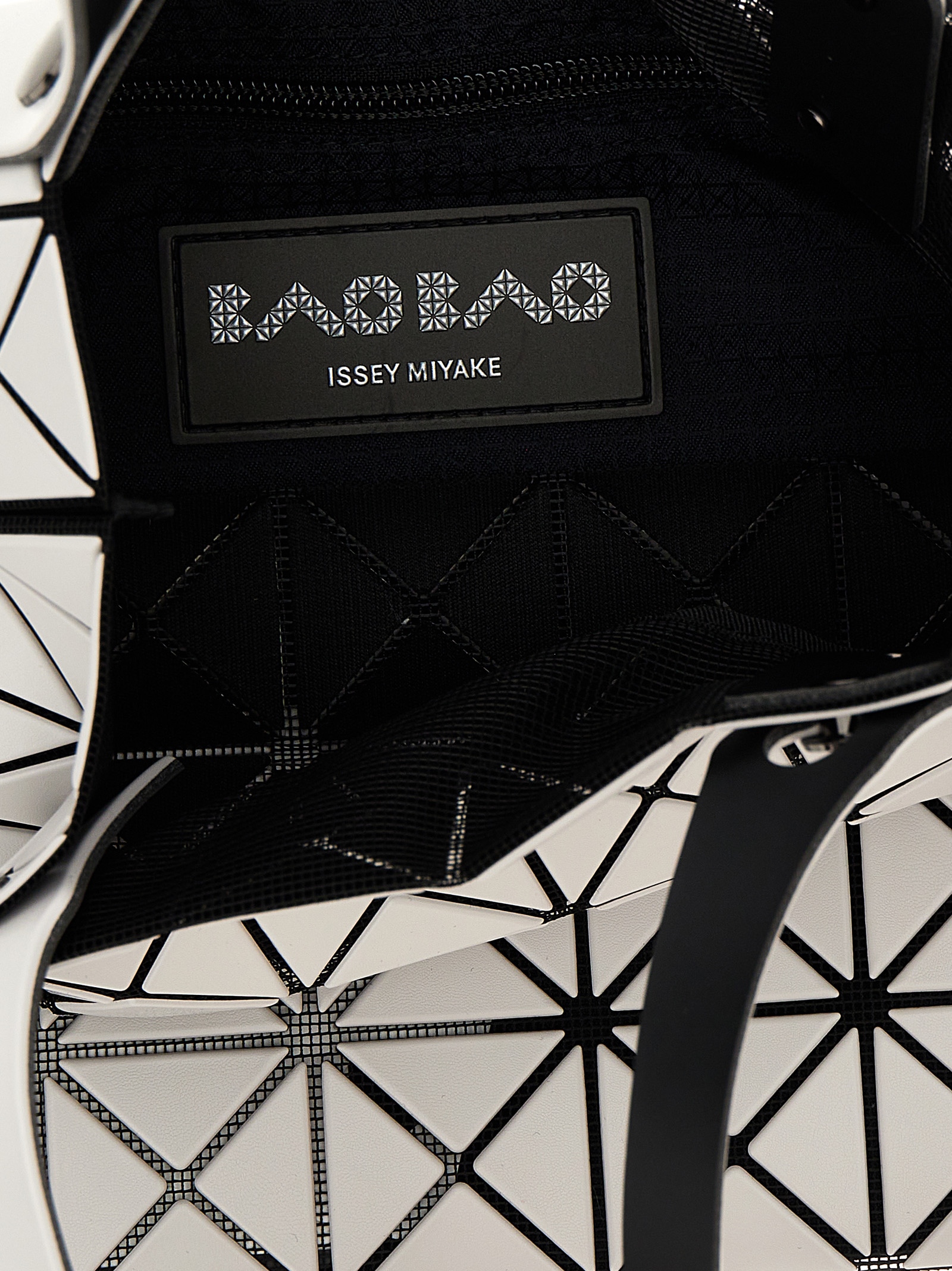 'Prism Matte' handbag BB48AG50711 (BAO BAO ISSEY MIYAKE / ハンドバッグ・ショルダーバッグ ) | BAO BAO ISSEY MIYAKE (バオバオイッセイミヤケ)(3)