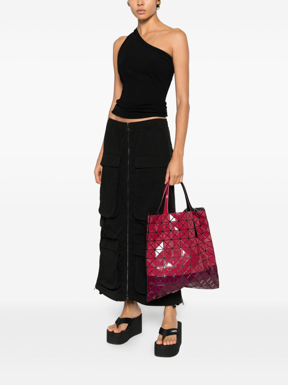 Bao Bao Issey Miyake Bags.. Red BB58AG52327 (BAO BAO ISSEY MIYAKE / トートバッグ ) | BAO BAO ISSEY MIYAKE (バオバオイッセイミヤケ)(2)