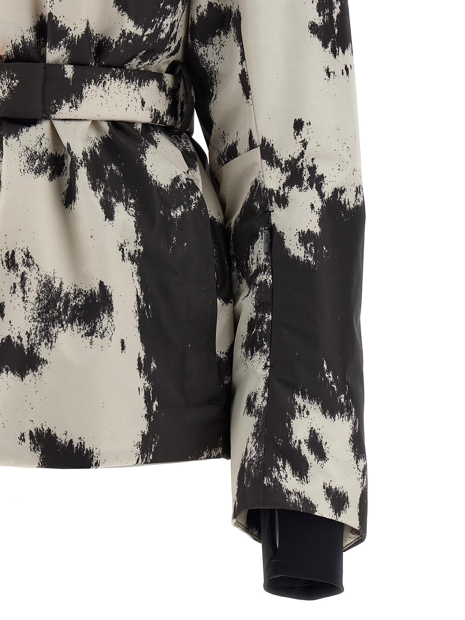 'Frosted Fauna' ski jacket FAN229AT90F1UCU (FENDI / カジュアルジャケット ) | FENDI (フェンディ)(4)