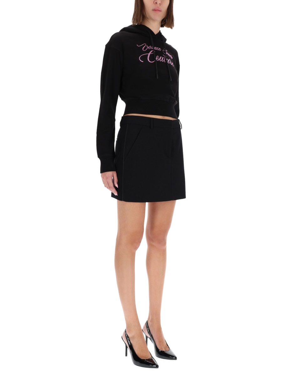 CROPPED SWEATSHIRT WITH LOGO 79HAIT05CF01T899 (VERSACE JEANS COUTURE / スウェット・フーディー ) | VERSACE JEANS COUTURE (ヴェルサーチェ ジーンズ クチュール)(1)