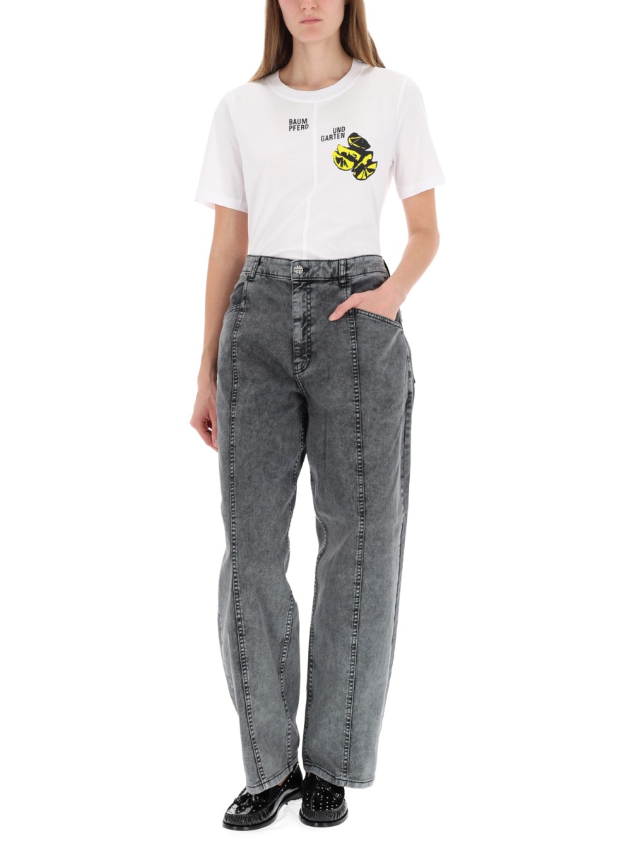 ASYMMETRICAL "JAWOS" T-SHIRT 24443C3157 (BAUM UND PFERDGARTEN / Tシャツ・カットソー ) | BAUM UND PFERDGARTEN (バウム ウンド ヘルガーデン)(1)