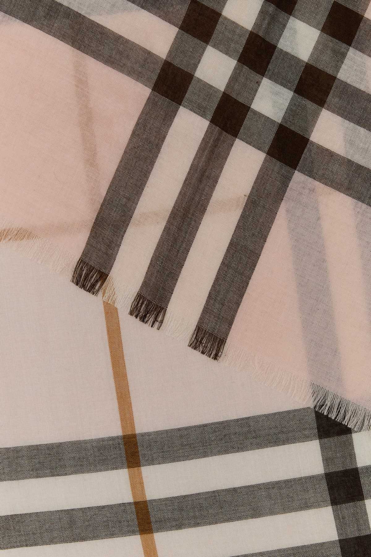 Embroidered wool blend scarf 8116747A4486 (Burberry / スカーフ・マフラー ) | Burberry (バーバリー)(1)