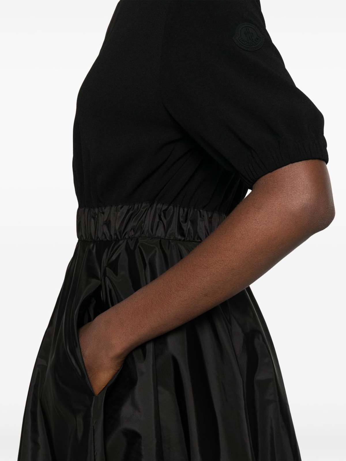 Satin Midi Dress 2G00013596WF999 (Moncler / ワンピース・ドレス・オールインワン ) | Moncler (モンクレール)(3)