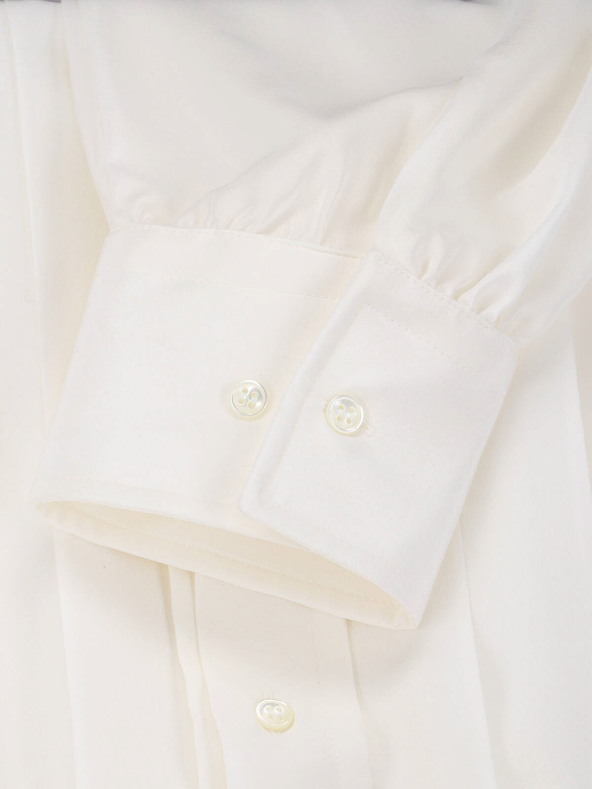 Pleated shirt D472K310VKX10602 (ERMANNO SCERVINO / シャツ・ブラウス ) | ERMANNO SCERVINO (エルマンノ シェルヴィーノ)(4)