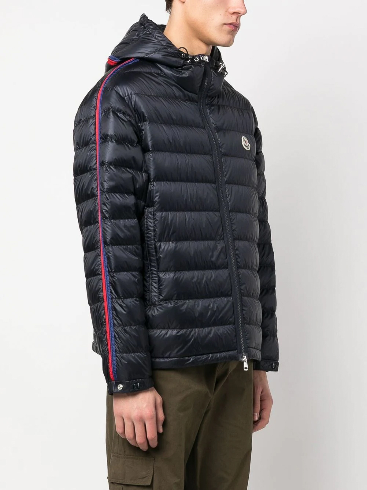 Moncler agout logo-patch puffer jacket I10911A00012532797762 (Moncler / ダウンジャケット・コート ) | Moncler (モンクレール)(3)