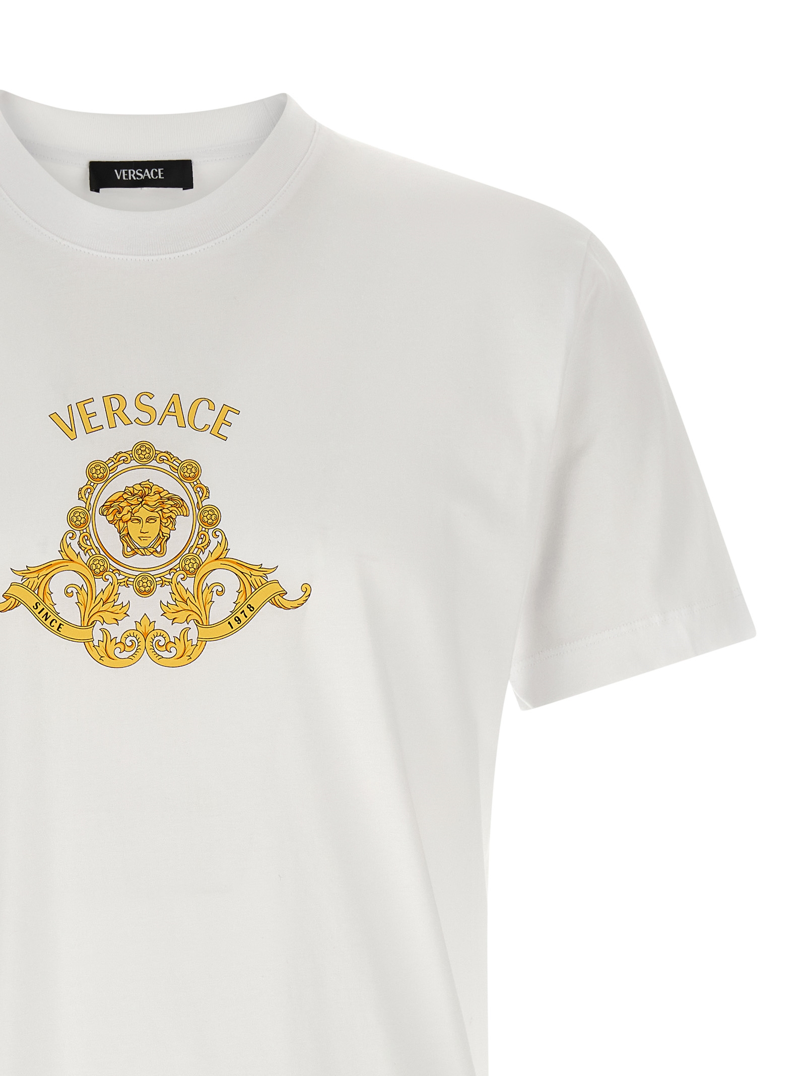 'Hall of Heroes Crest' T-shirt 10139441A167041W000 (VERSACE / Tシャツ・カットソー ) | VERSACE (ヴェルサーチェ)(2)