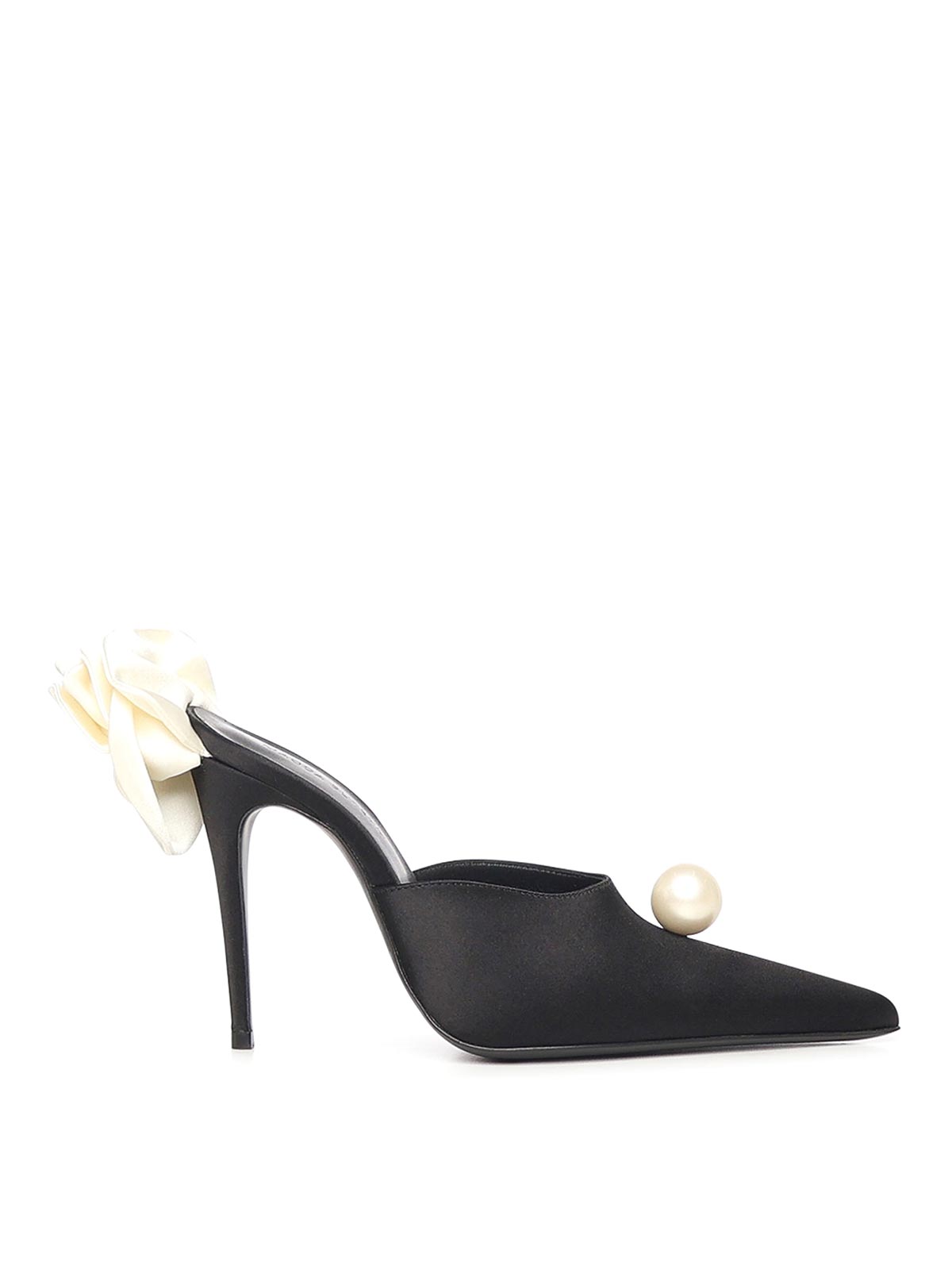 Mules With Satin Flowers 5317230000058 (MAGDA BUTRYM / サンダル ) | MAGDA BUTRYM (マグダブトリム)