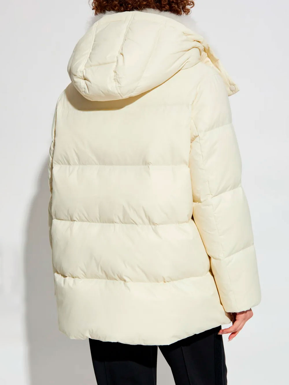 A LINE ICONIC HOODED DOWN JACKET WITH DETACHABLE LAMBSWOOL TRIM 24WFM01576M07WA1006 (YVES SALOMON / ダウンジャケット・コート ) | YVES SALOMON (イヴ サロモン)(3)