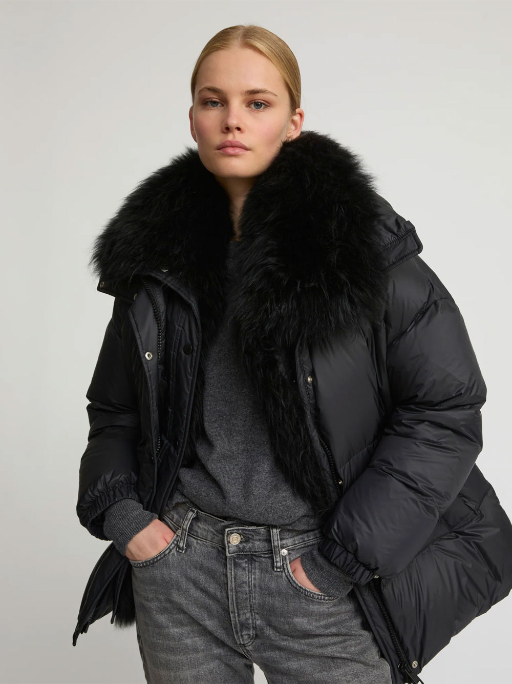 YS ARMY COLLECTION: MID-LENGTH DOWN JACKET WITH REMOVABLE BIB AND LAMBSWOOL TRIM 26WFM00480M07WC99 (YVES SALOMON / ダウンジャケット・コート ) | YVES SALOMON (イヴ サロモン)(1)