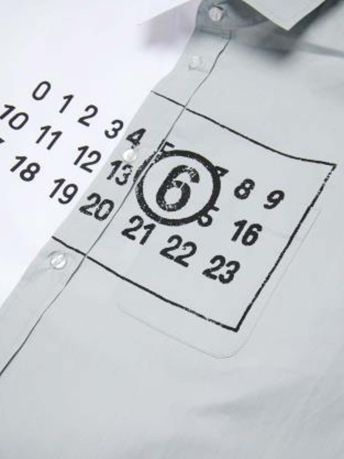 Shirt With Logo M60860MM014M6C36 (MM6 Maison Margiela / シャツ・ブラウス ) | MM6 Maison Margiela (エムエムシックス)(2)