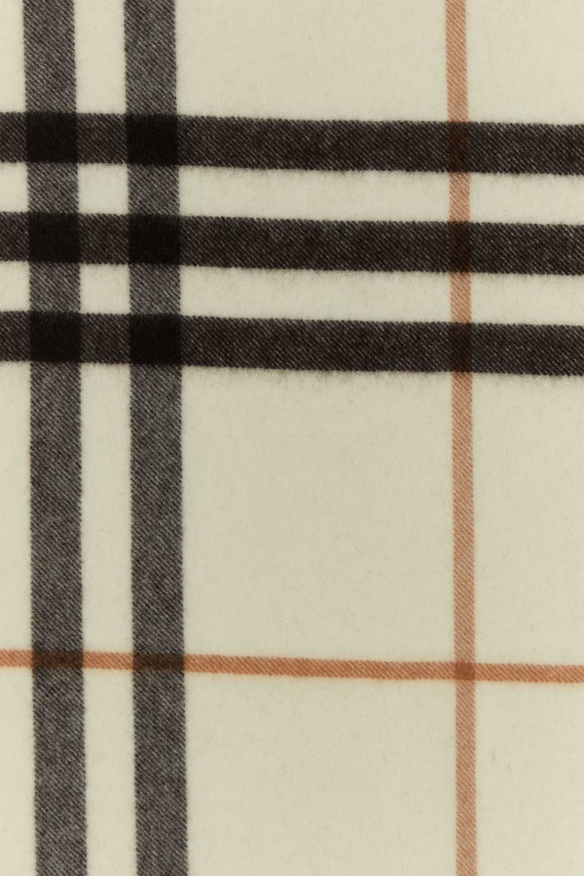 Embroidered cashmere scarf 8117676B9707 (Burberry / スカーフ・マフラー ) | Burberry (バーバリー)(2)