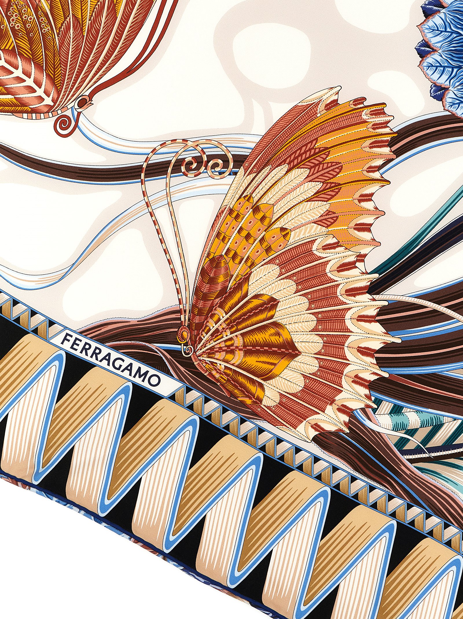 'Giada' triangle scarf 786871AVORIOBLUBEIGE (FERRAGAMO / スカーフ・マフラー ) | FERRAGAMO (フェラガモ)(2)